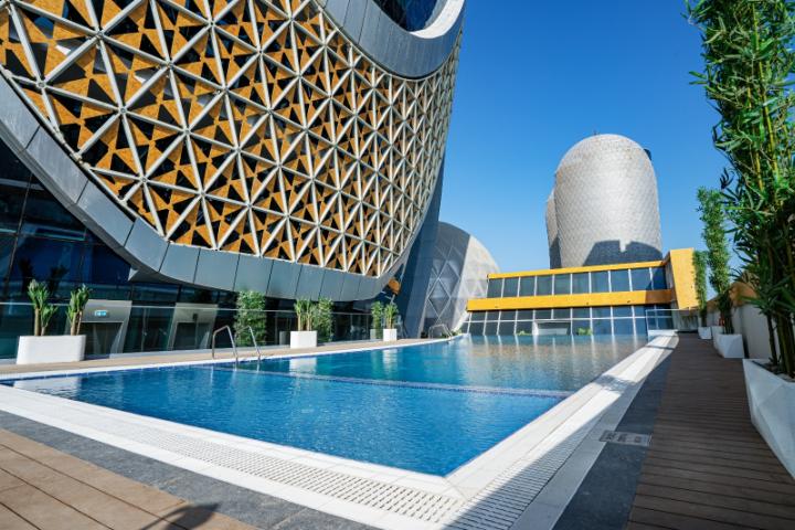 Velero Hotel Pool & Gym