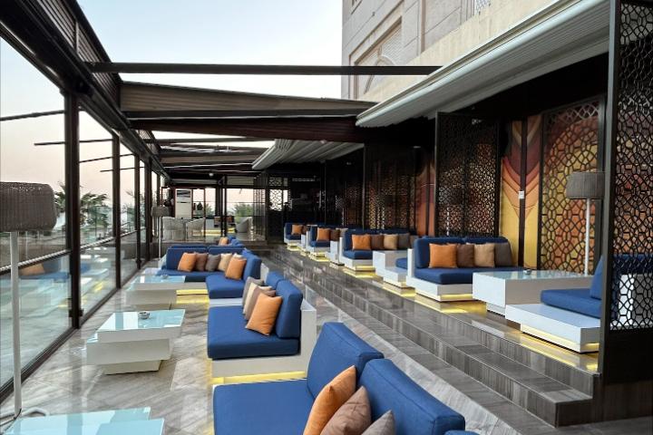 Laya Cafe