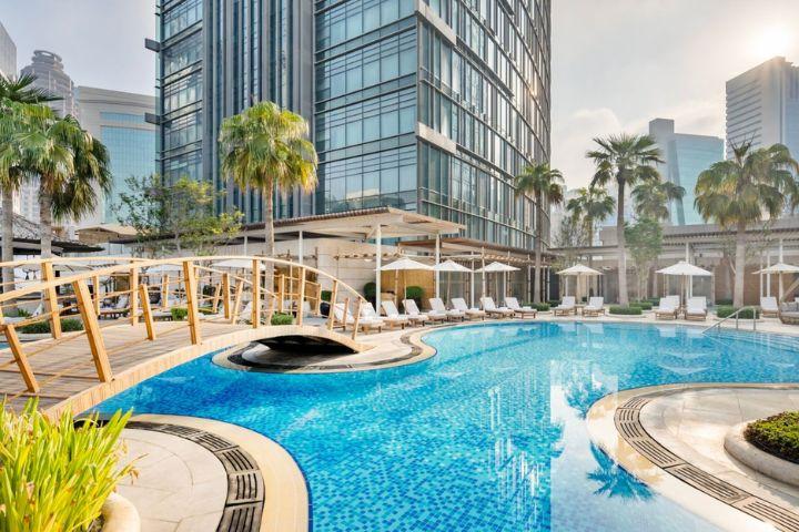 JW Marriott Marquis Doha Pool
