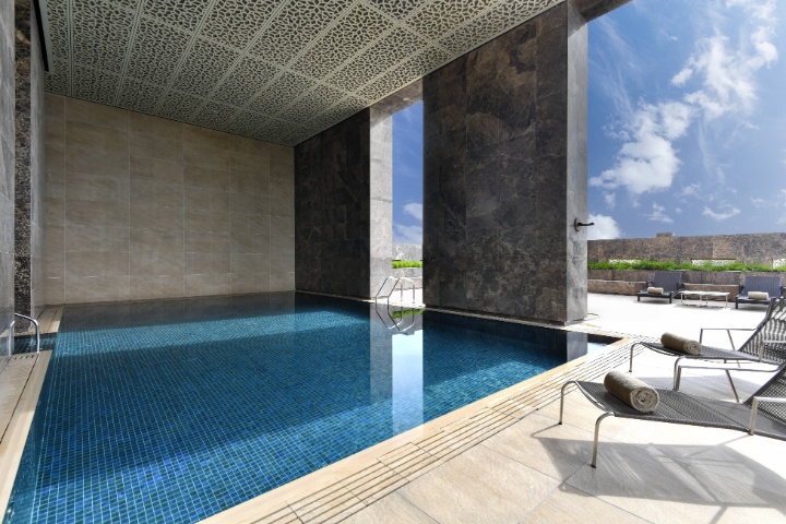 voco Doha West Bay Suites Pool photo 3