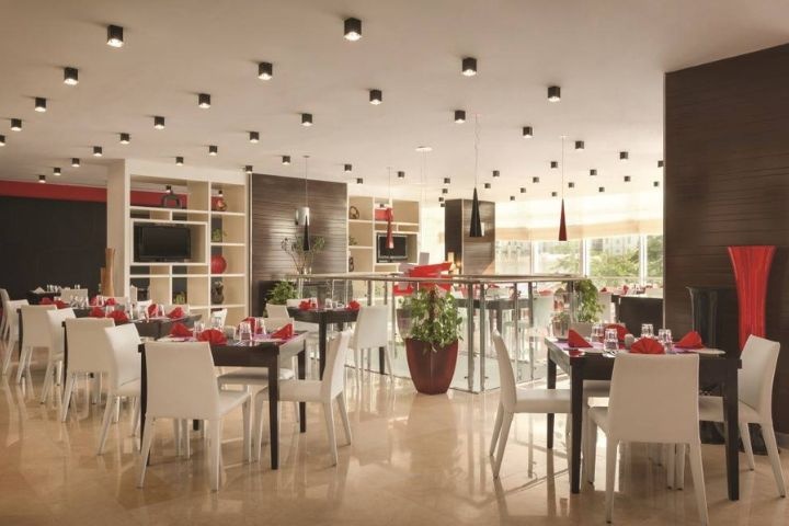 The Hub Restaurant photo 2