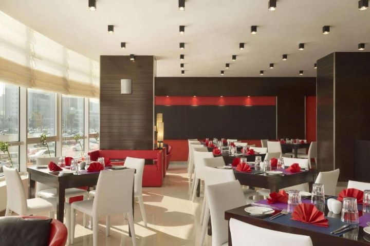 The Hub Restaurant photo 3