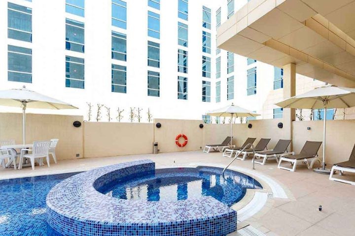 Premier Inn Doha Education City Hotel Pool photo 4