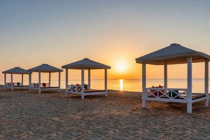Sealine Beach, A Murwab Resort Day Pass photo 3