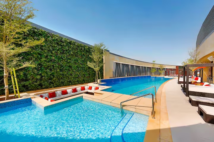 AlRayyan Hotel Doha Pool & Gym photo 3