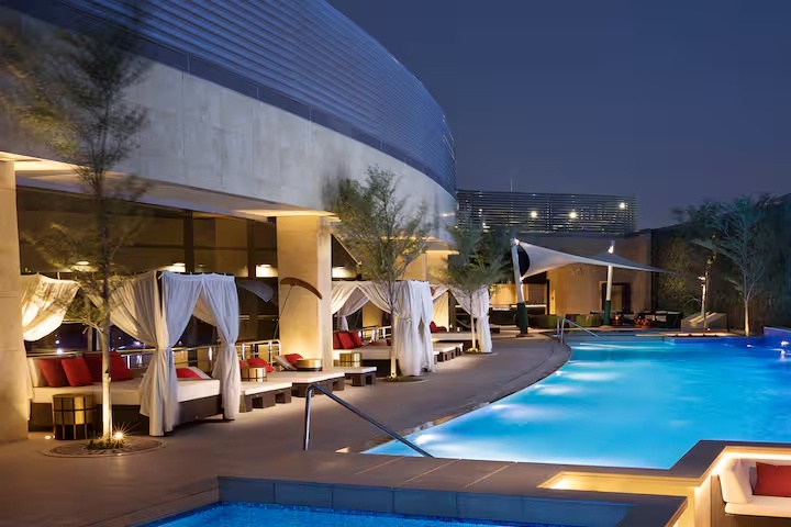 AlRayyan Hotel Doha Pool & Gym photo 5