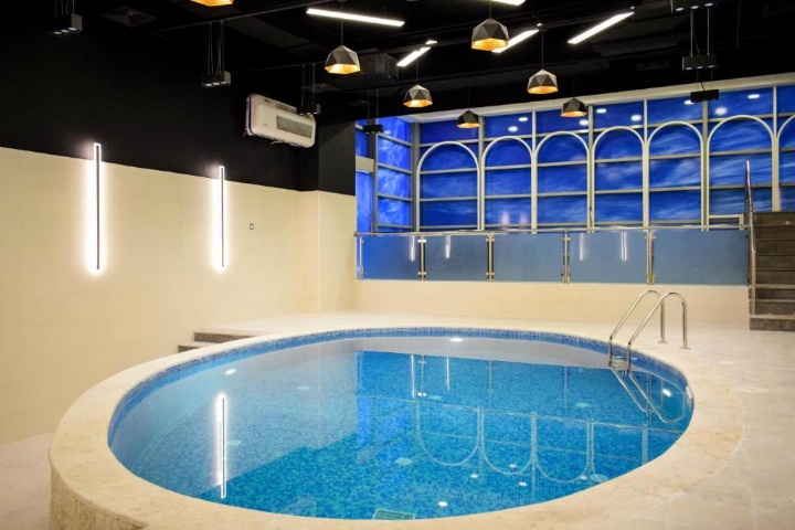 Saraya Corniche Hotel Pool photo 1