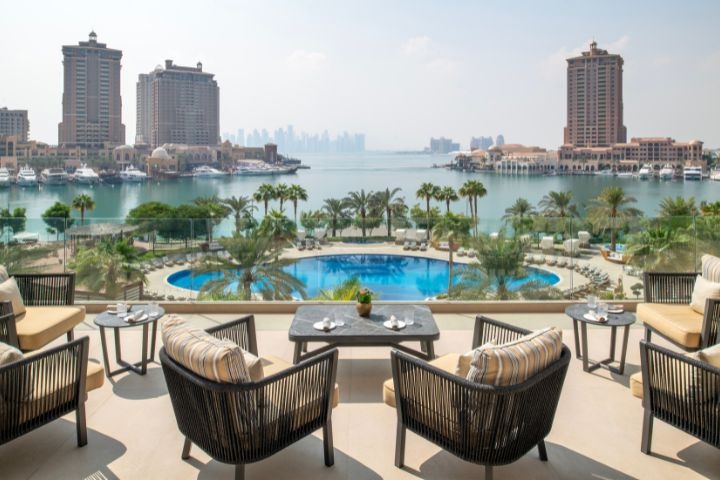 Lobby Lounge at St. Regis Marsa Arabia Island photo 1