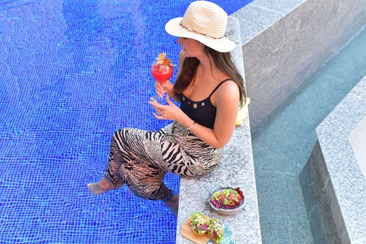 Adagio & Ibis Hotel Pool photo 4