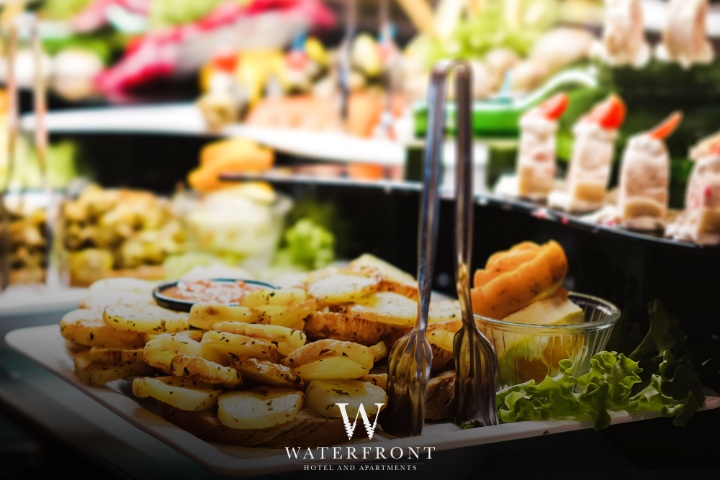 Waterfront Hotel & Apartments Restaurant photo 4