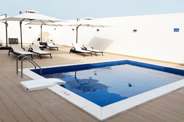 Terminal Inn by Edar City Centre Pool & Gym photo 3