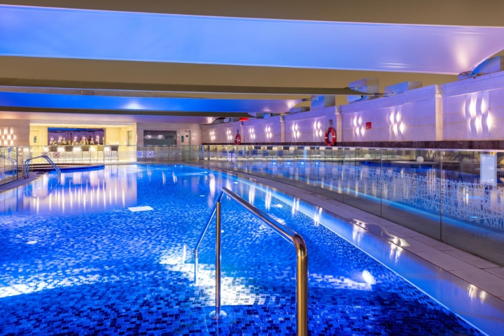 The Crowne Pool photo 2