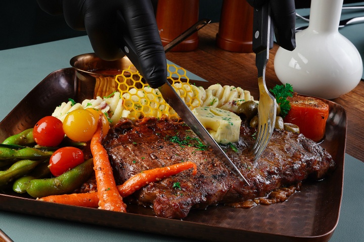 MRA Select Restaurant photo 3
