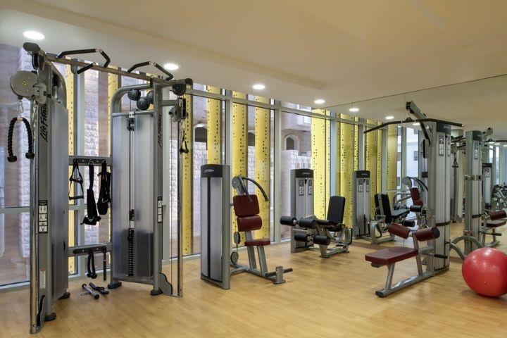 Adagio & Ibis Hotel Gym photo 2