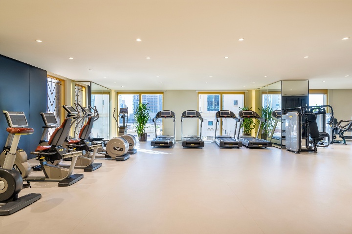 Fitness Center at voco Doha West Bay Suites photo 3