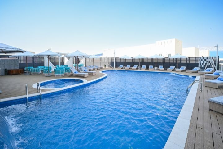 M1 Pool photo 1