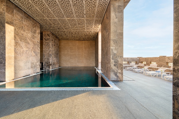 voco Doha West Bay Suites Pool photo 6