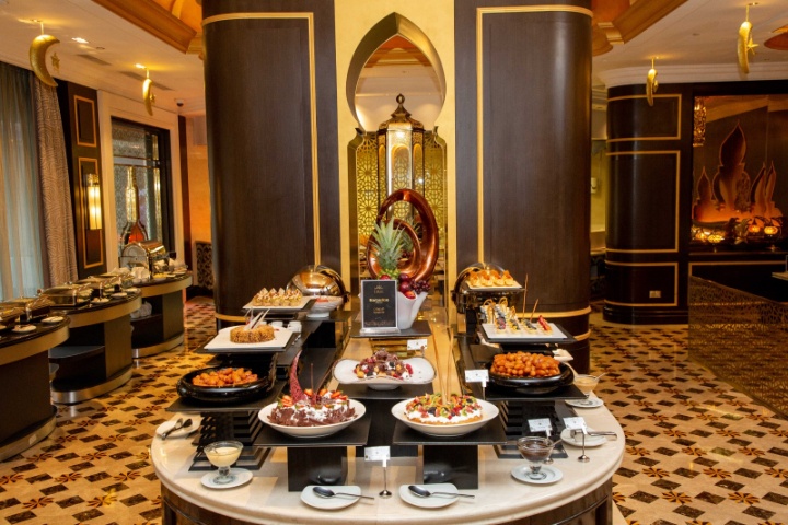 Al Thouraya Restaurant Ezdan Palace Hotel photo 1