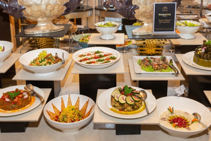 Al Thouraya Restaurant Ezdan Palace Hotel photo 4