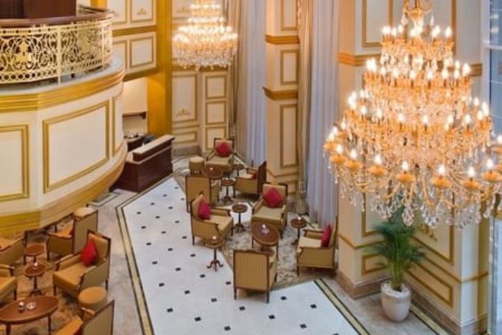 Lobby Cafe at Warwick Hotel photo 1