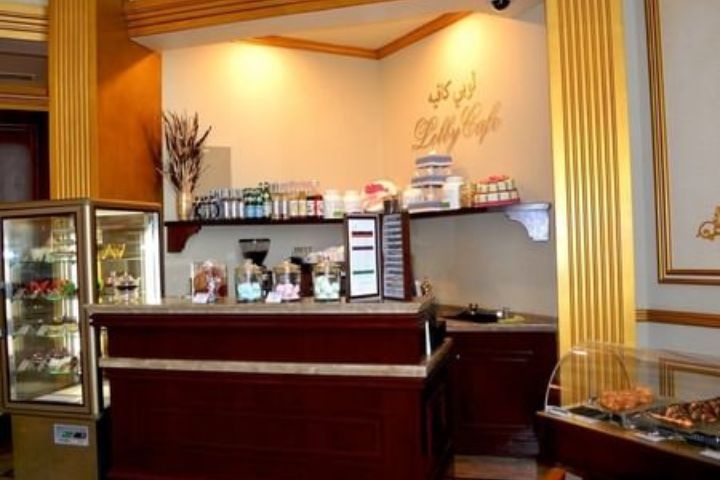Lobby Cafe at Warwick Hotel photo 2