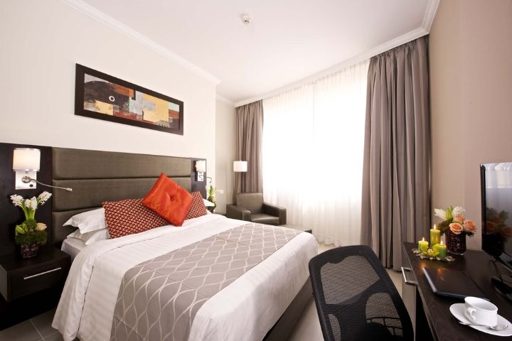 The Royal Riviera Hotel Rooms photo 6
