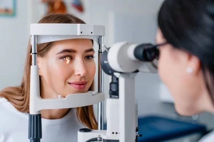 Lens & Frame Optics photo 1