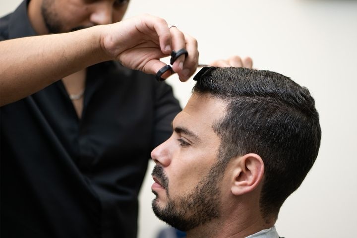 The Diplomatic Club Men's Salon photo 5